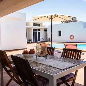 Villa Dulce Celestino Lanzarote, Nazaret