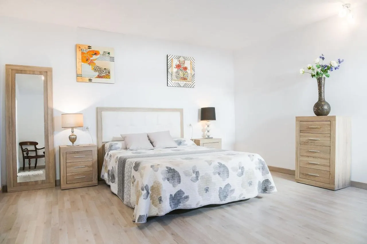 Holiday home Mirlo Villa Nazaret